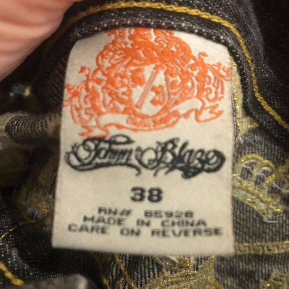 𝅺vintage Men's Johnny Blaze lion & crown jean shorts Size 38 - Picture 3 of 4